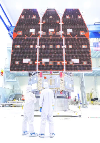 Rescue satellite close, but not quite, in rescuing Swift Observatory
